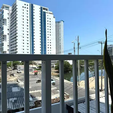 Nuevo Y Elegante A Cuadras De La Playa Cartagena