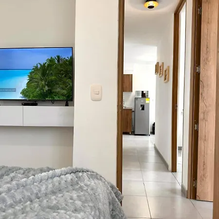 Nuevo Y Elegante A Cuadras De La Playa *